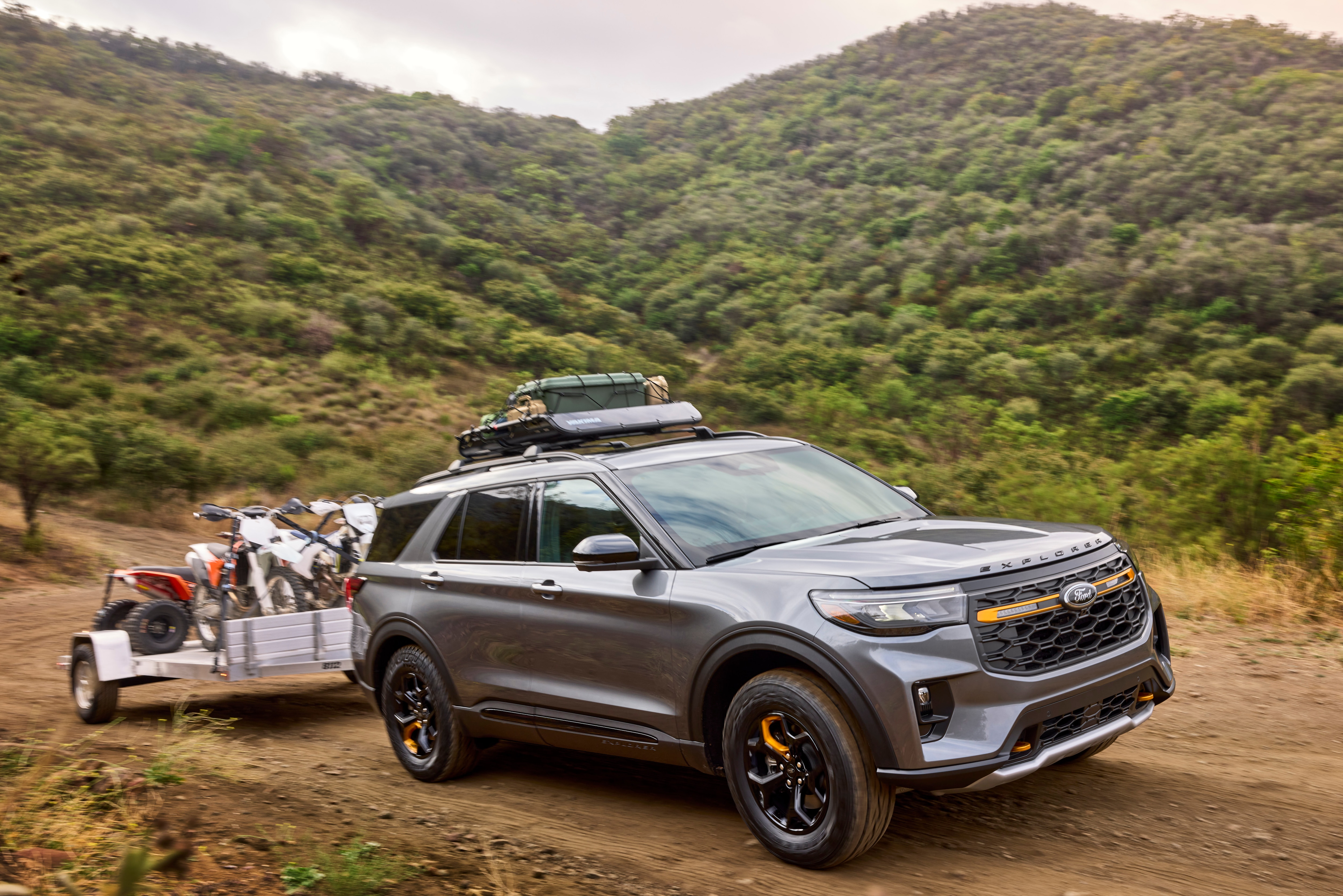 The Explorer Tremor towing dirt bikes.